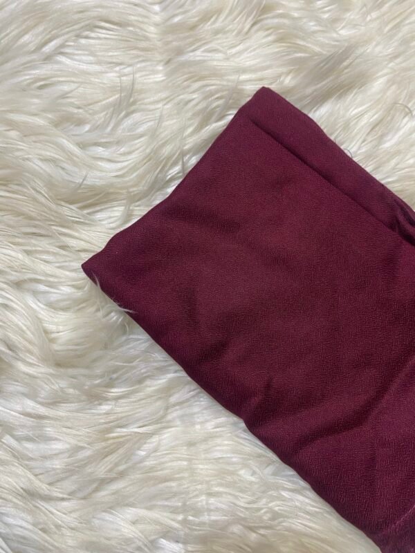 Maroon elegance modal - Image 8
