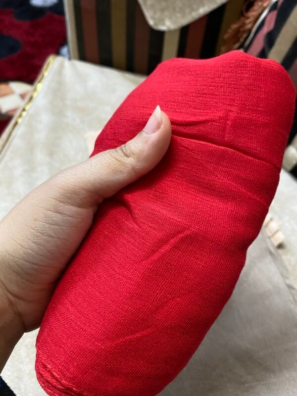 Red linen kuwaity